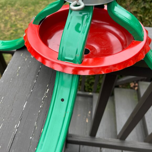 Metal Christmas Tree Stand - Picture 5 of 9